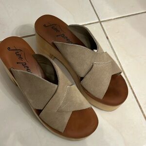 EUC Free People Kora Taupe Heel-37
